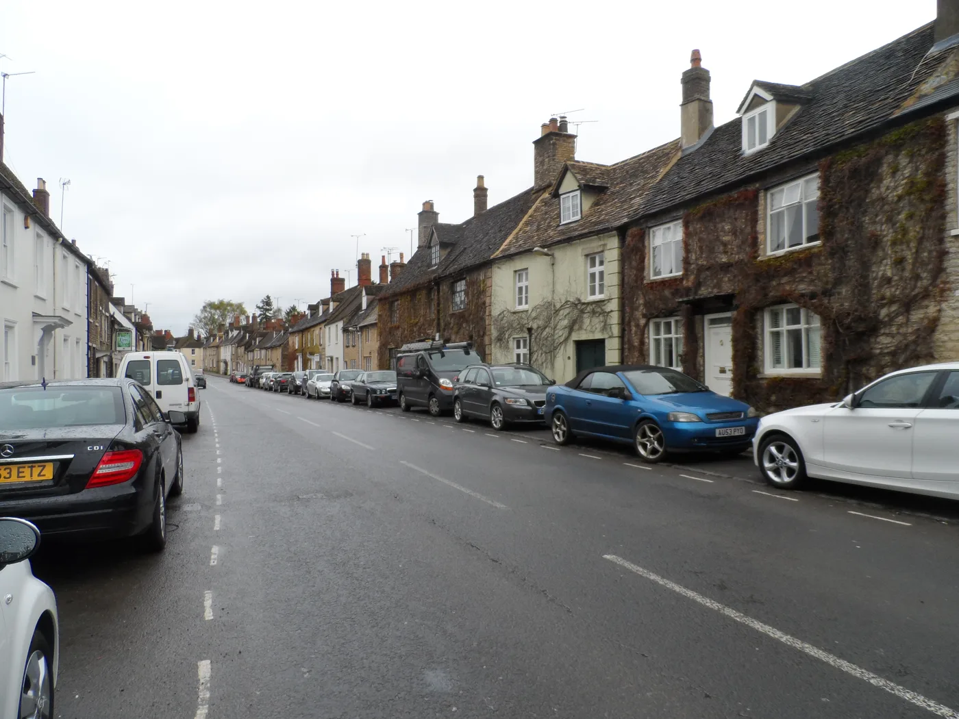 West End, Witney, in a file photograph. The marked bays on both sides are the ones now covered by the permit scheme
